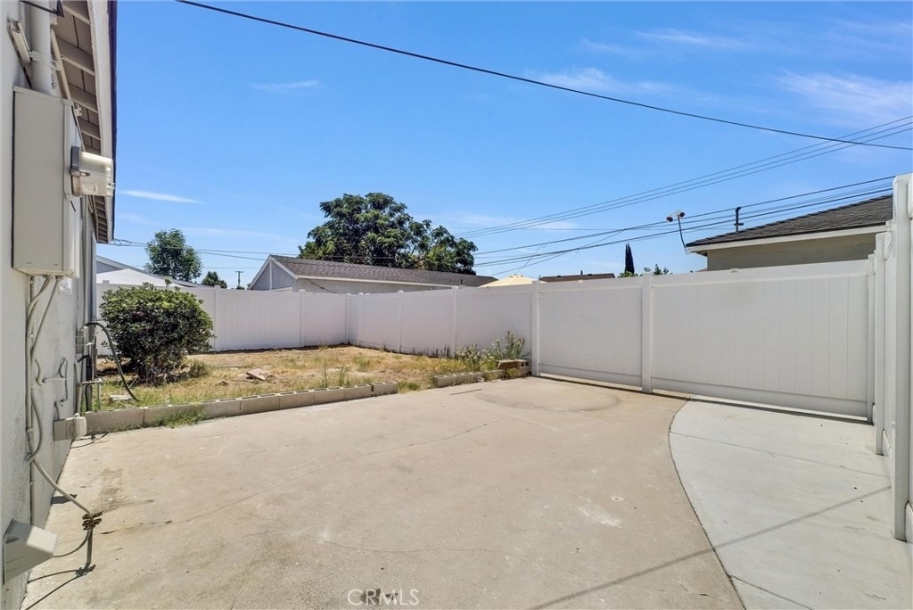 5505 N Traymore - Photo 24