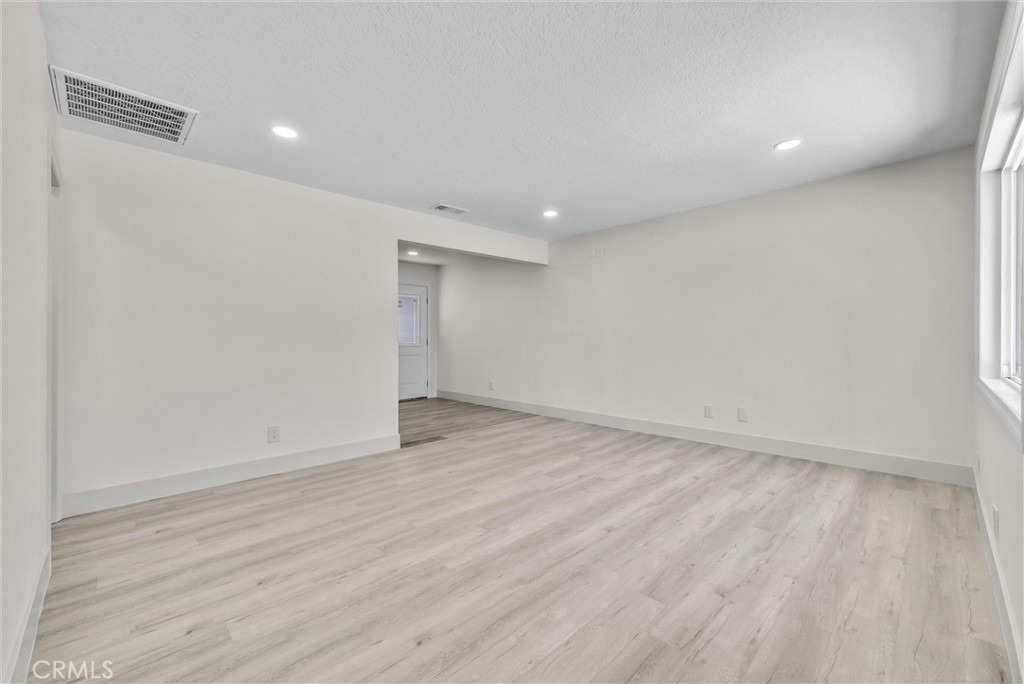 5505 N Traymore - Photo 4