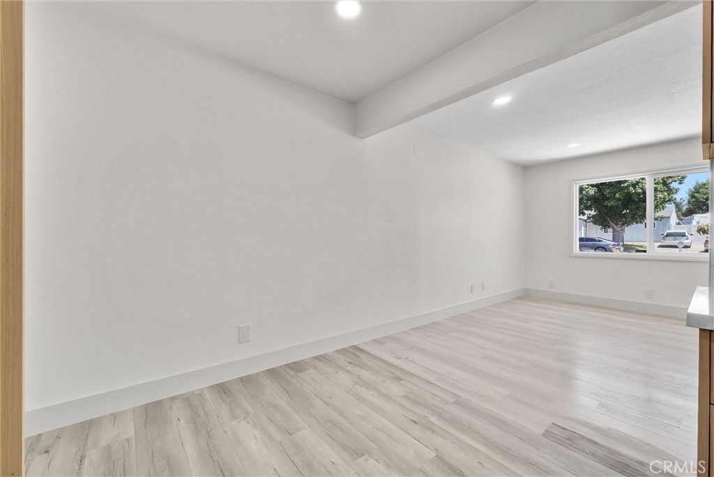 5505 N Traymore - Photo 8