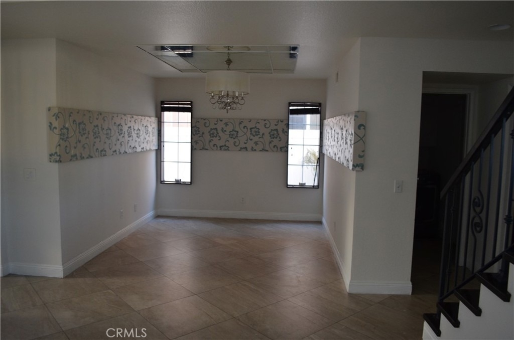 7480 Addison - Photo 4