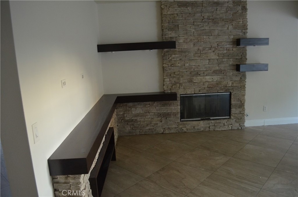 7480 Addison - Photo 6