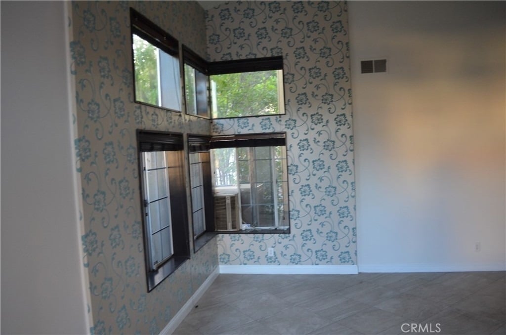 7480 Addison - Photo 3