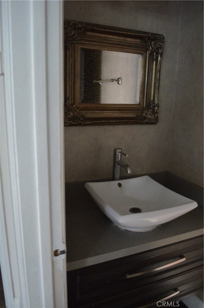 7480 Addison - Photo 21
