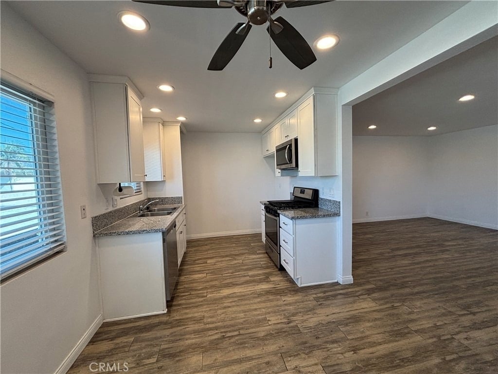 657 Scott Place - Photo 8