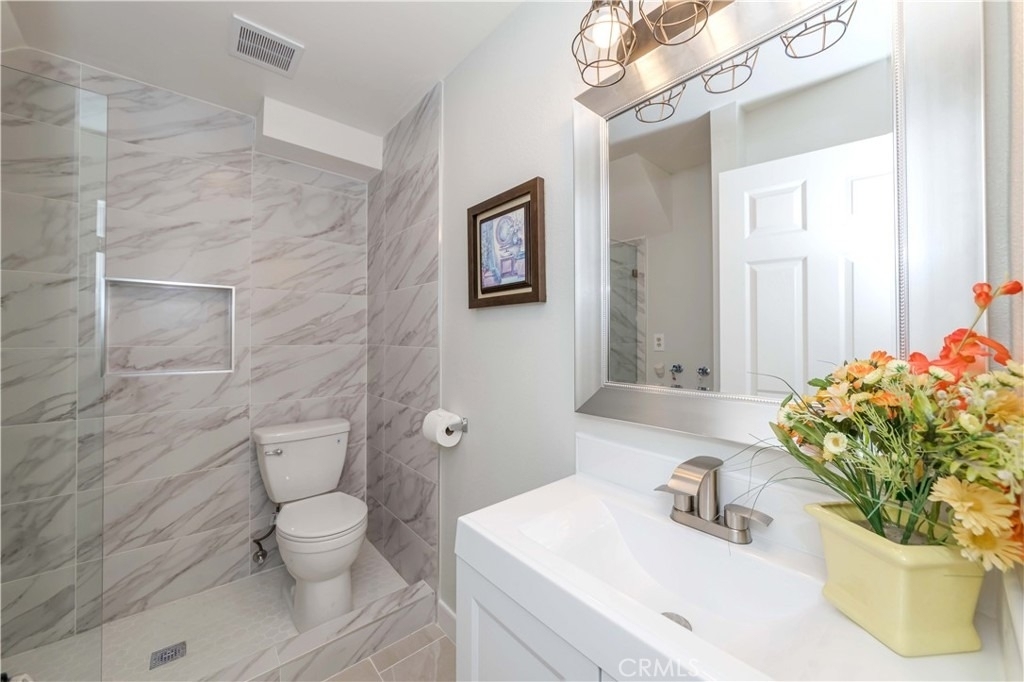 918 Huntington Dr - Photo 4