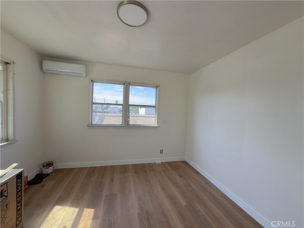 359 Drake - Photo 1