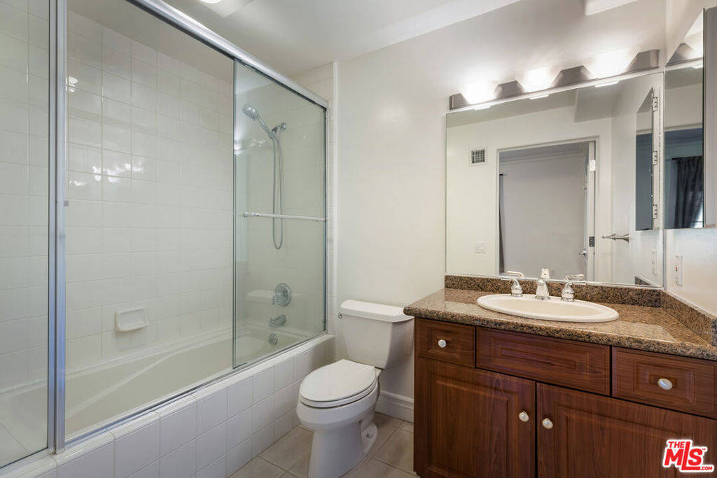 851 N San Vicente Boulevard - Photo 16