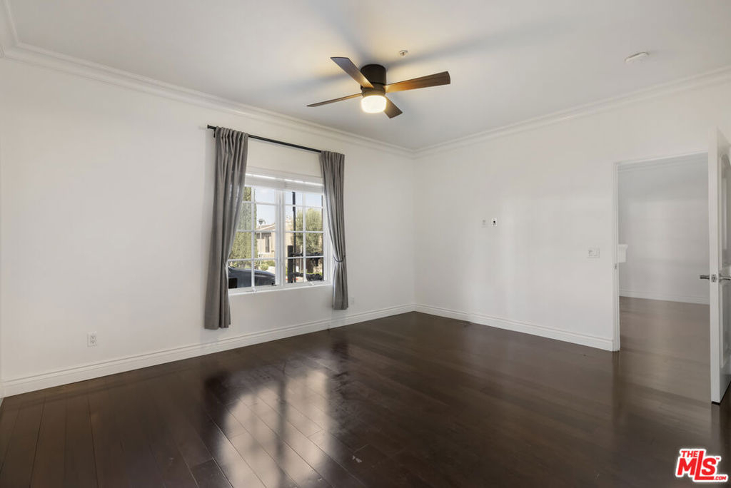 851 N San Vicente Boulevard - Photo 13
