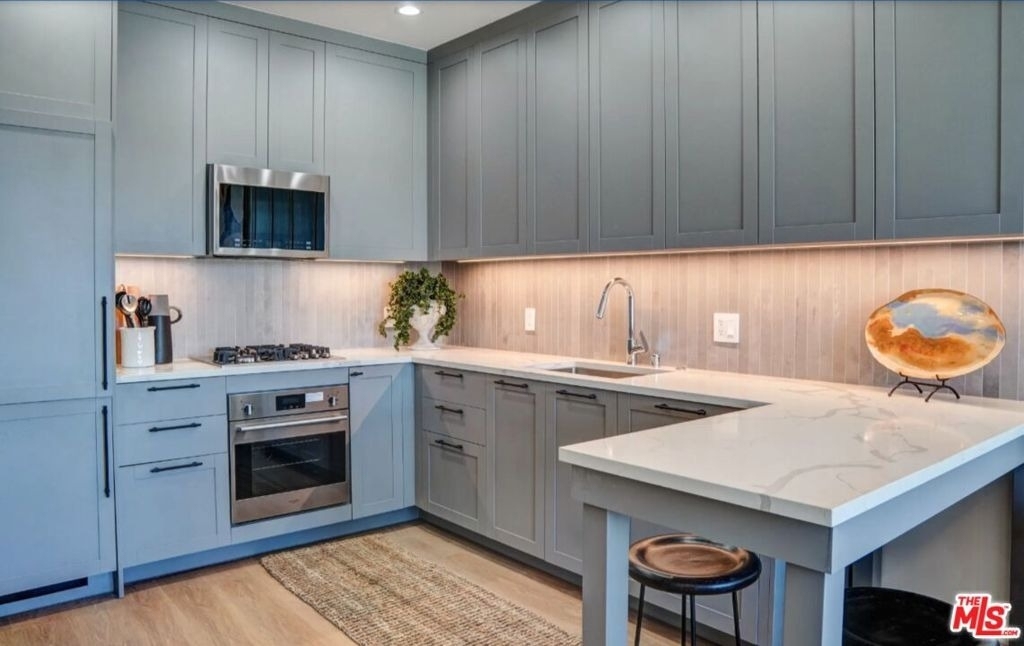 5768 W 3rd Street - Photo 3