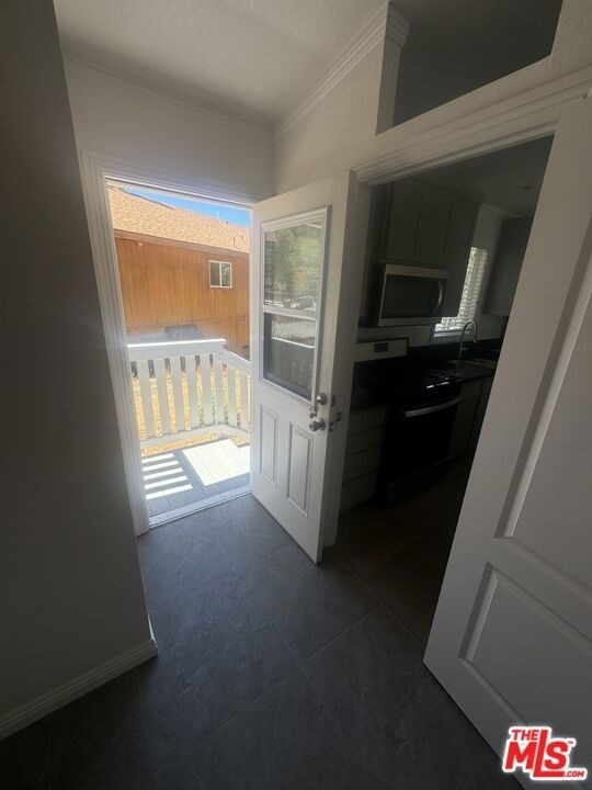 1336 La Crescenta Drive - Photo 7