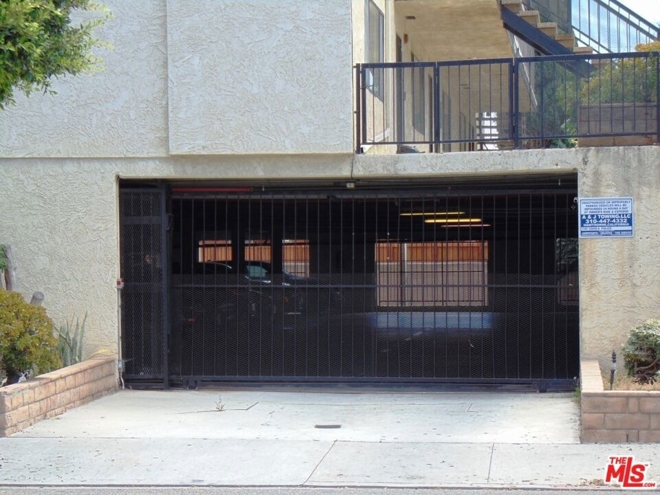 12100 Birch Avenue - Photo 16
