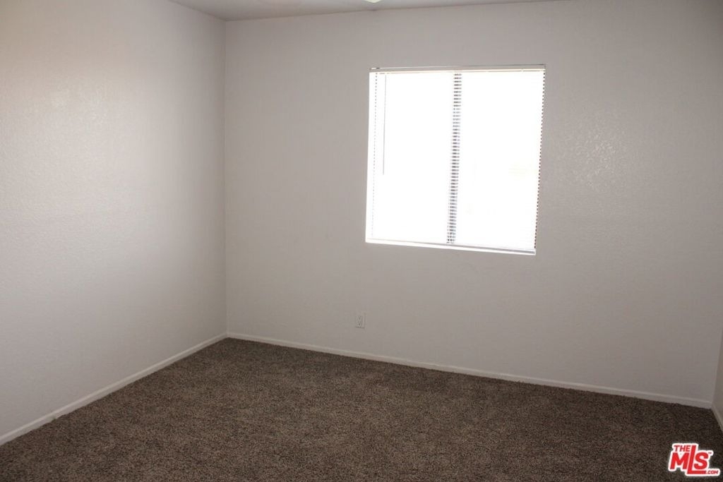 16515 S New Hampshire Avenue - Photo 13