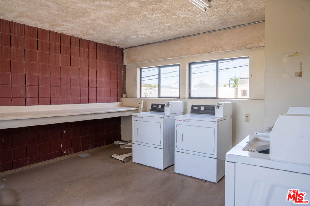 16515 S New Hampshire Avenue - Photo 5