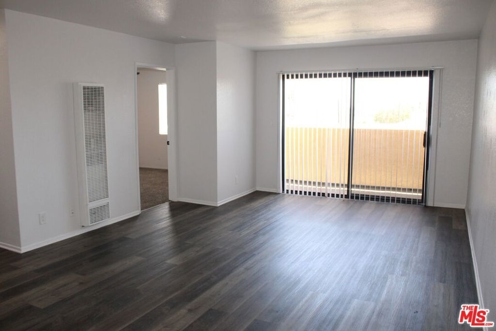 16515 S New Hampshire Avenue - Photo 0