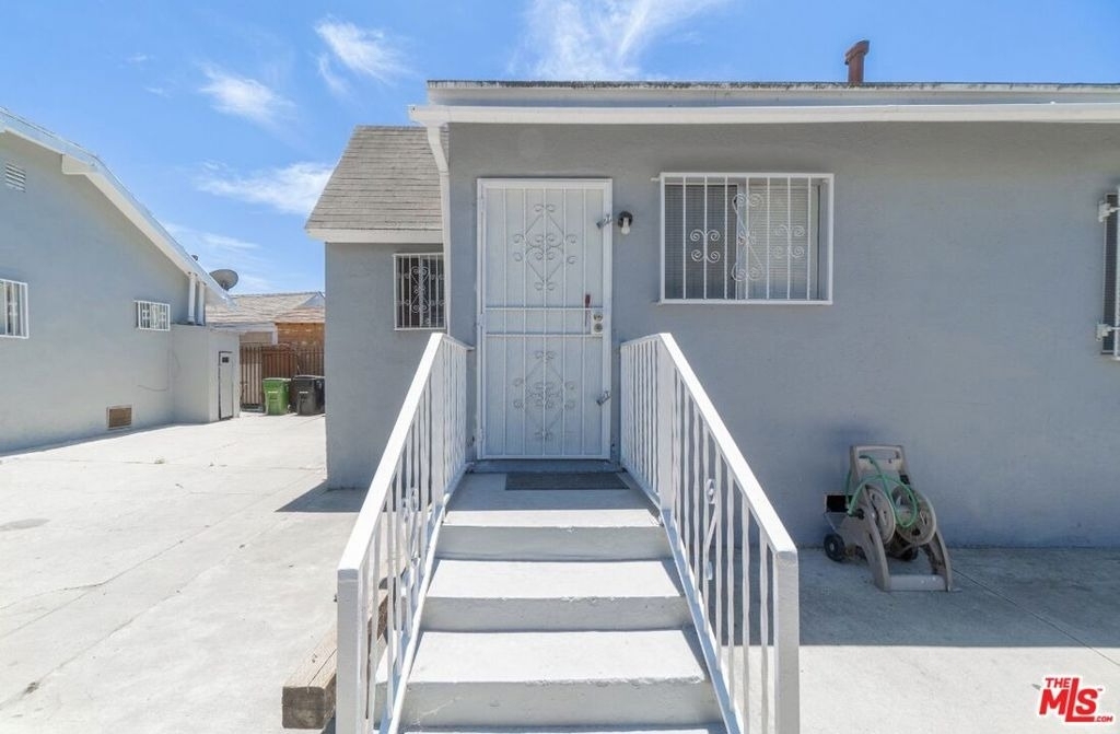 12015 S Willowbrook Avenue - Photo 8