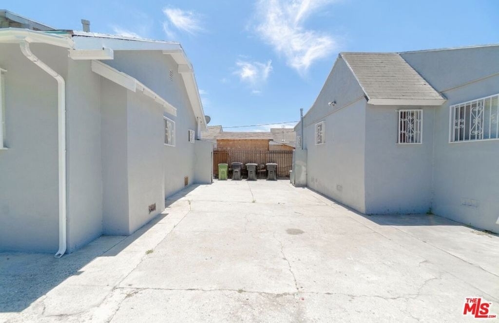 12015 S Willowbrook Avenue - Photo 4