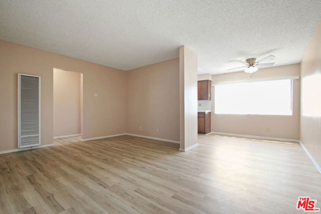 14108 Doty Avenue - Photo 9
