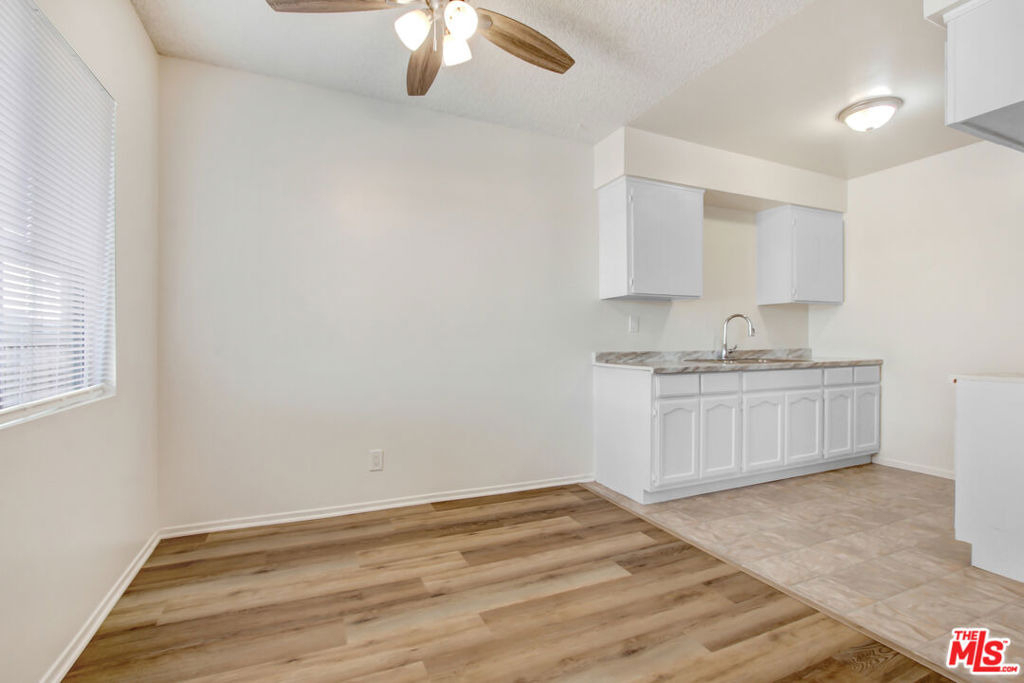 14108 Doty Avenue - Photo 11