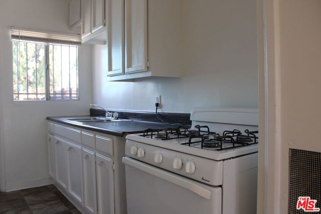 6340 10th Avenue - Photo 12