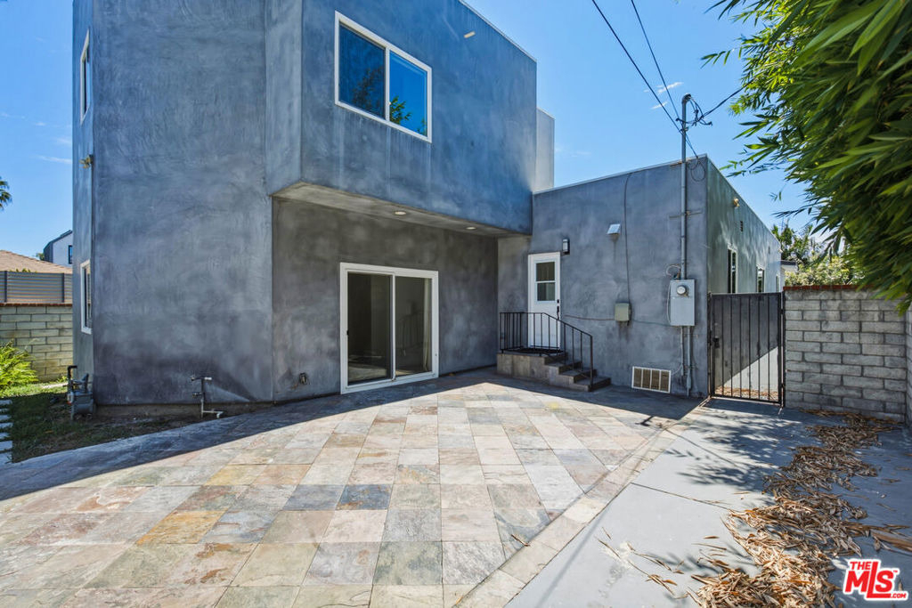 869 Warren Avenue - Photo 16