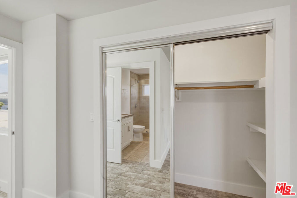 869 Warren Avenue - Photo 30