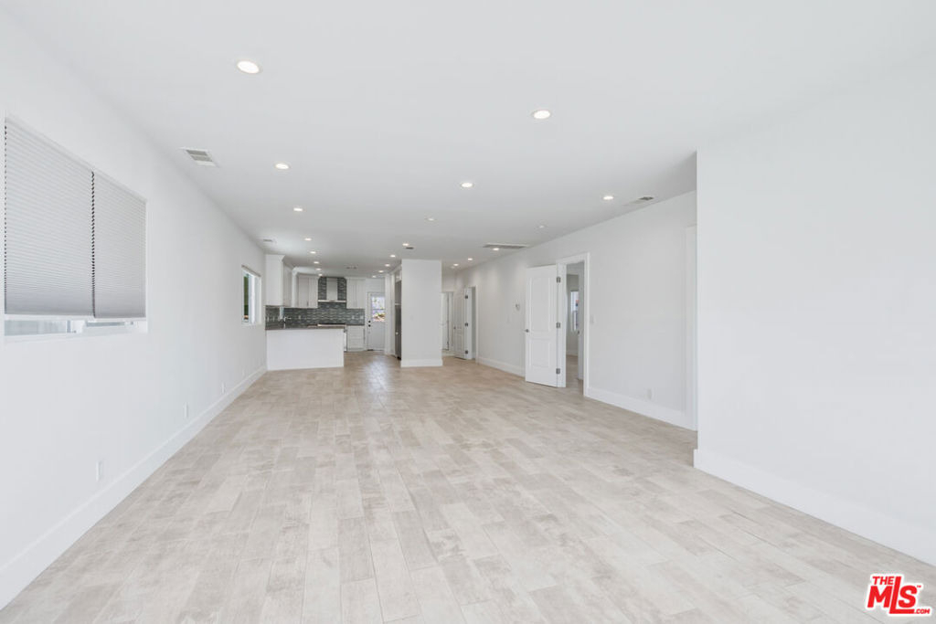 869 Warren Avenue - Photo 22