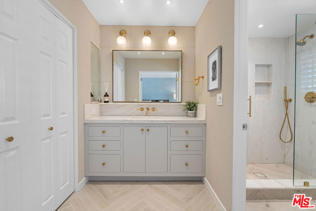 13072 Maxella Avenue - Photo 12