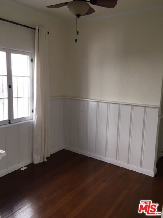 8124 Blackburn Avenue - Photo 3