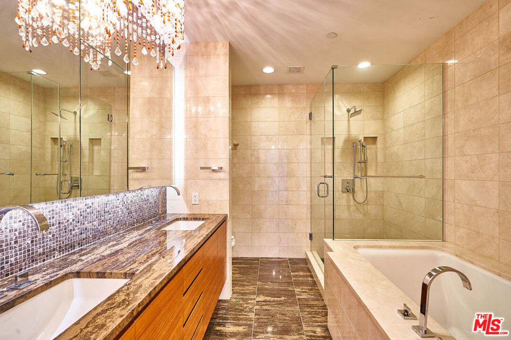 900 W Olympic Boulevard - Photo 24