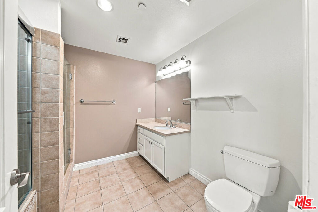 956 S Wilton Place - Photo 17