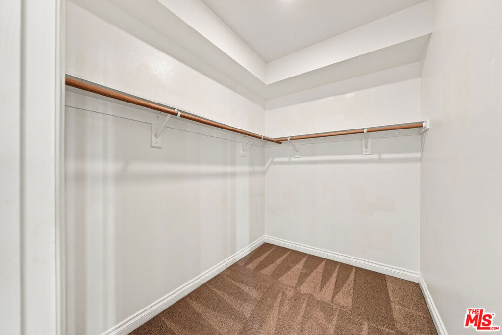 956 S Wilton Place - Photo 9