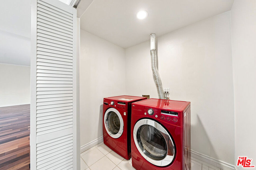 956 S Wilton Place - Photo 21