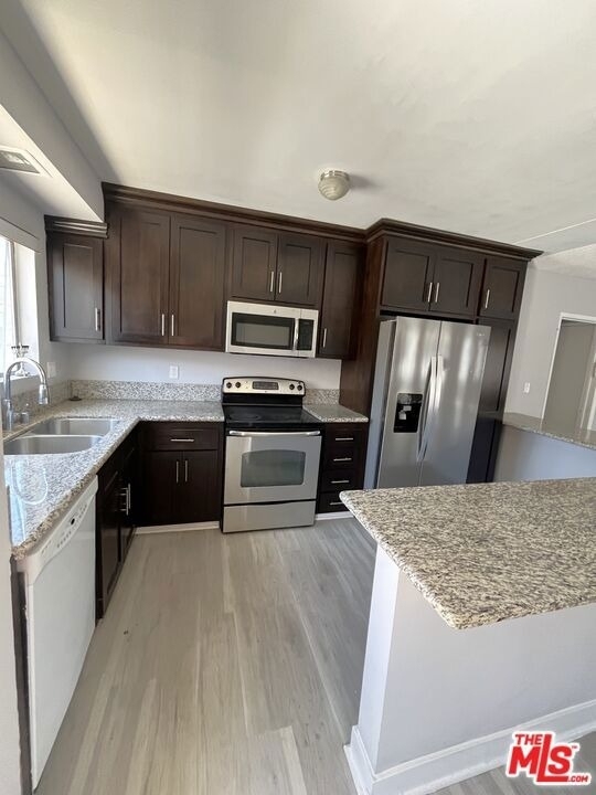 905 S Bedford Street - Photo 1