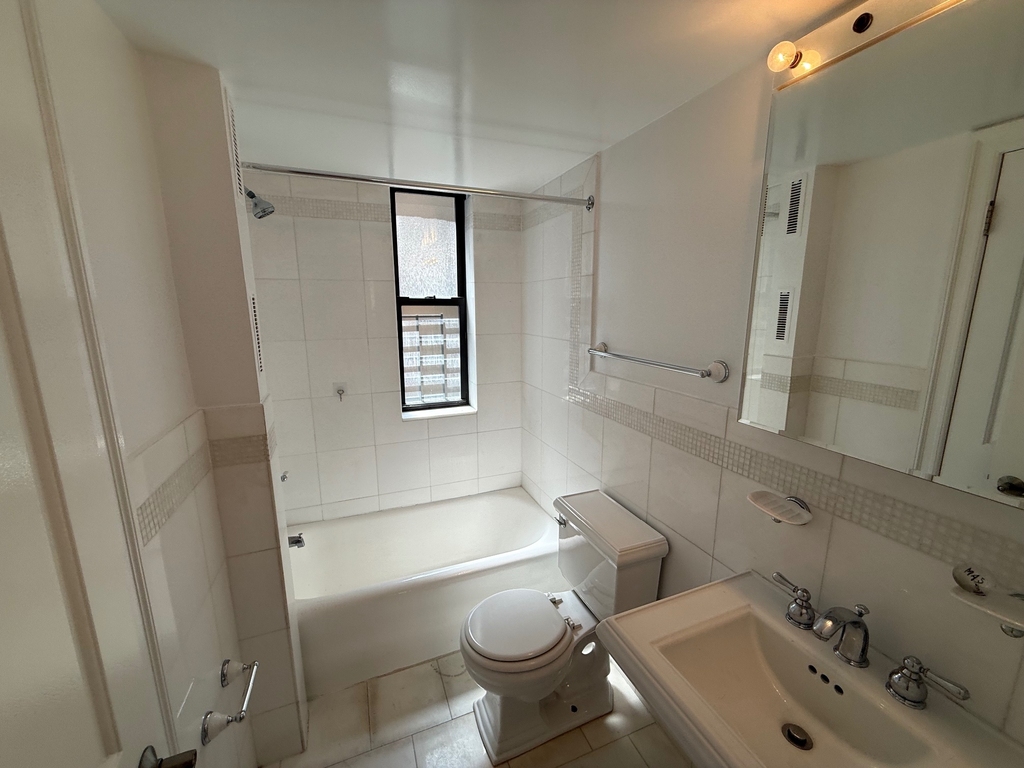 111 East 80th Street - Photo 14