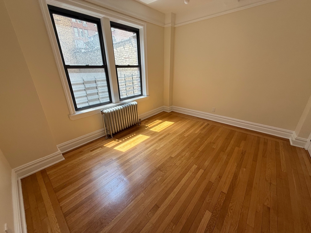 111 East 80th Street - Photo 9