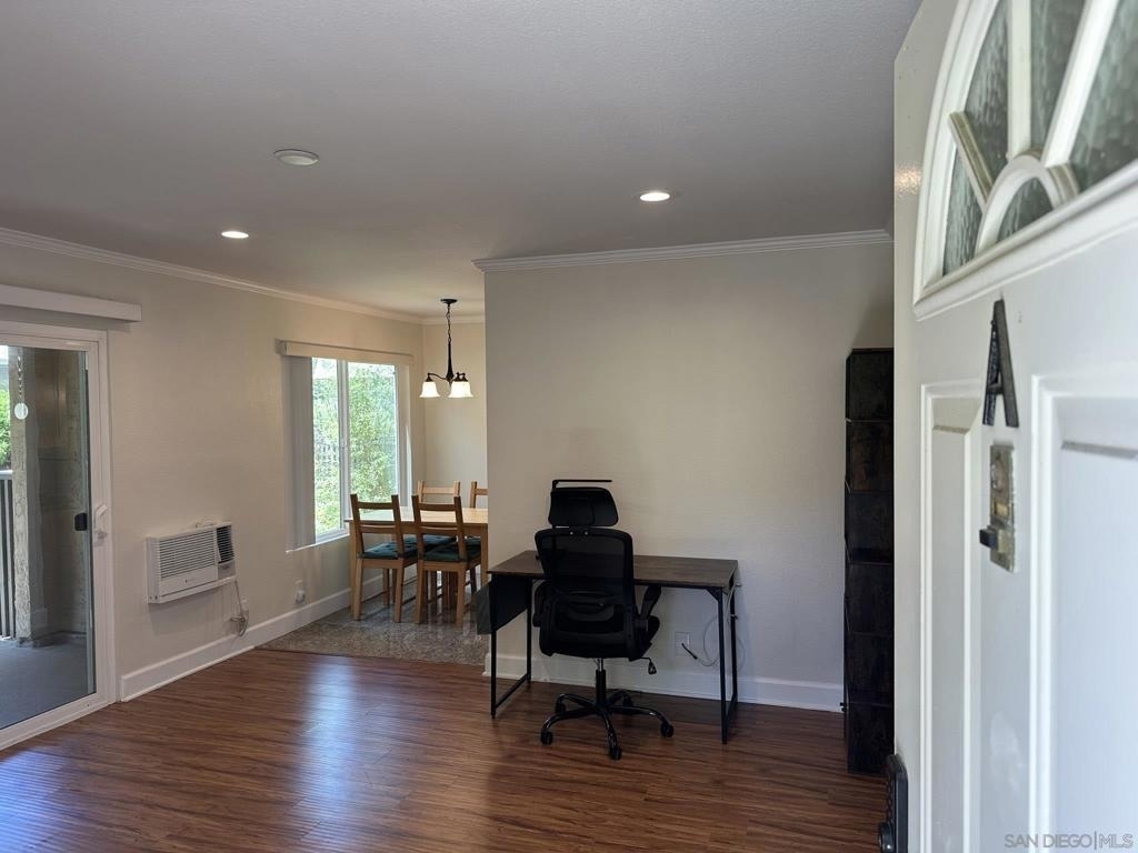 8521 Villa La Jolla - Photo 0