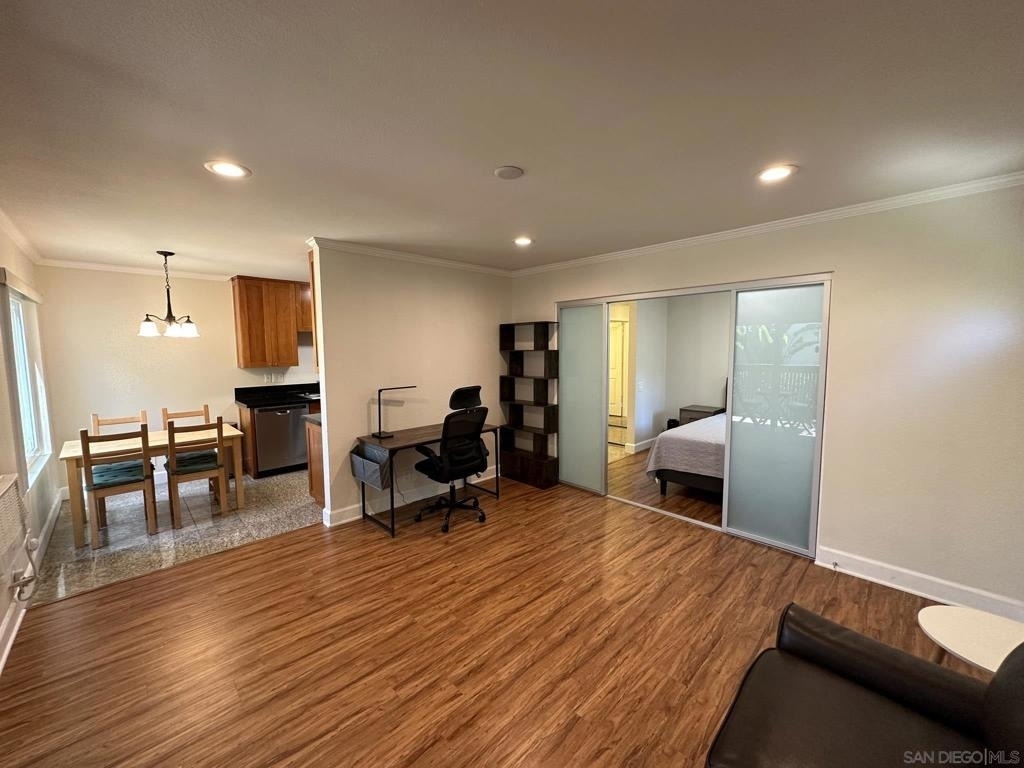 8521 Villa La Jolla - Photo 1