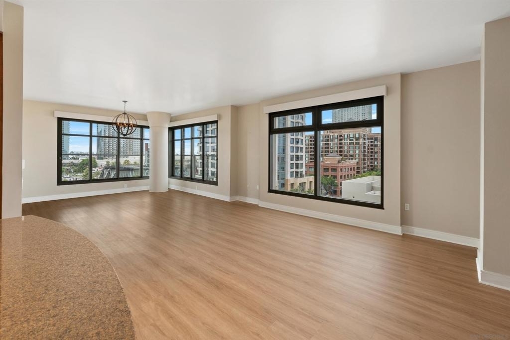 645 Front St - Photo 2