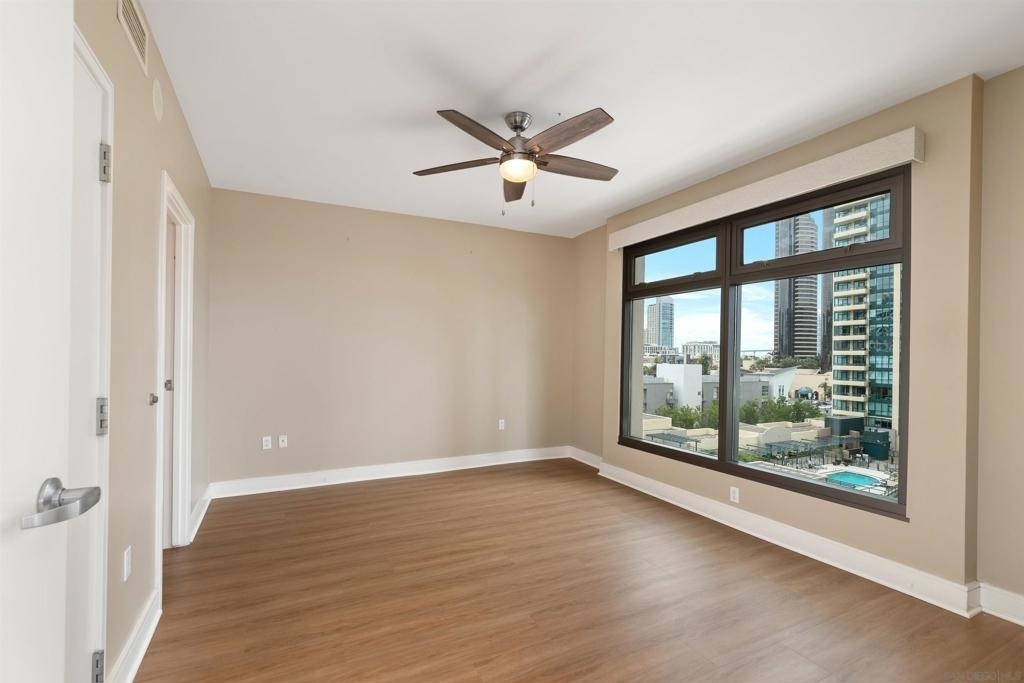 645 Front St - Photo 9