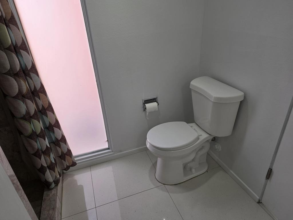 723 E Louise Drive - Photo 17