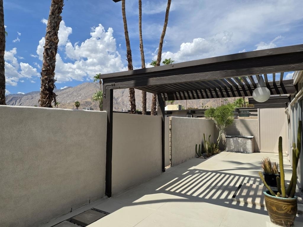 723 E Louise Drive - Photo 35