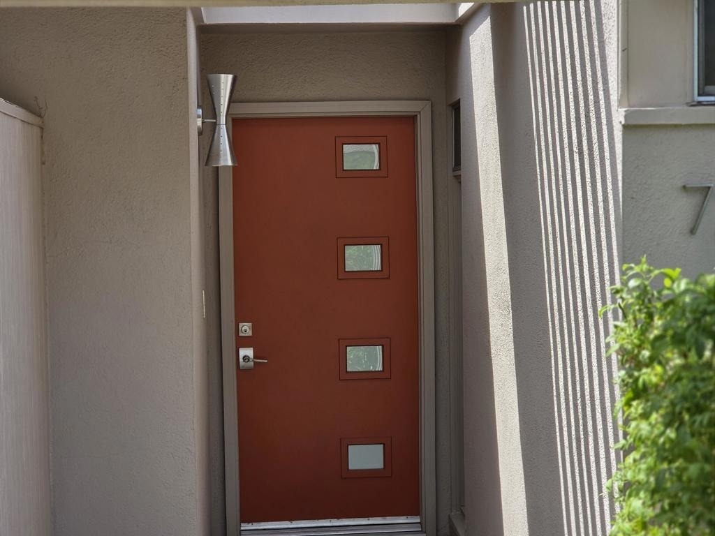 723 E Louise Drive - Photo 1
