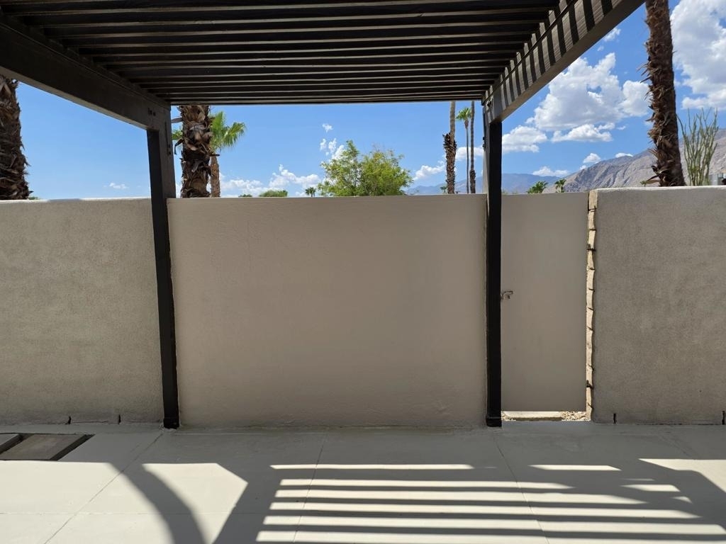 723 E Louise Drive - Photo 32
