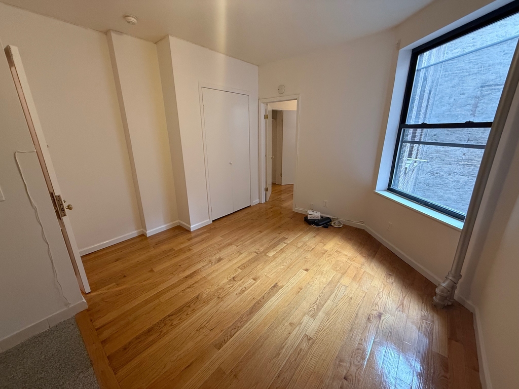 140 West 71st Street - Photo 3