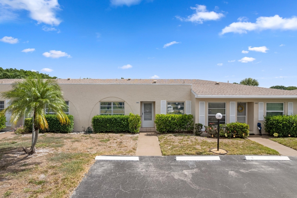 8757 Bella Vista Drive - Photo 18