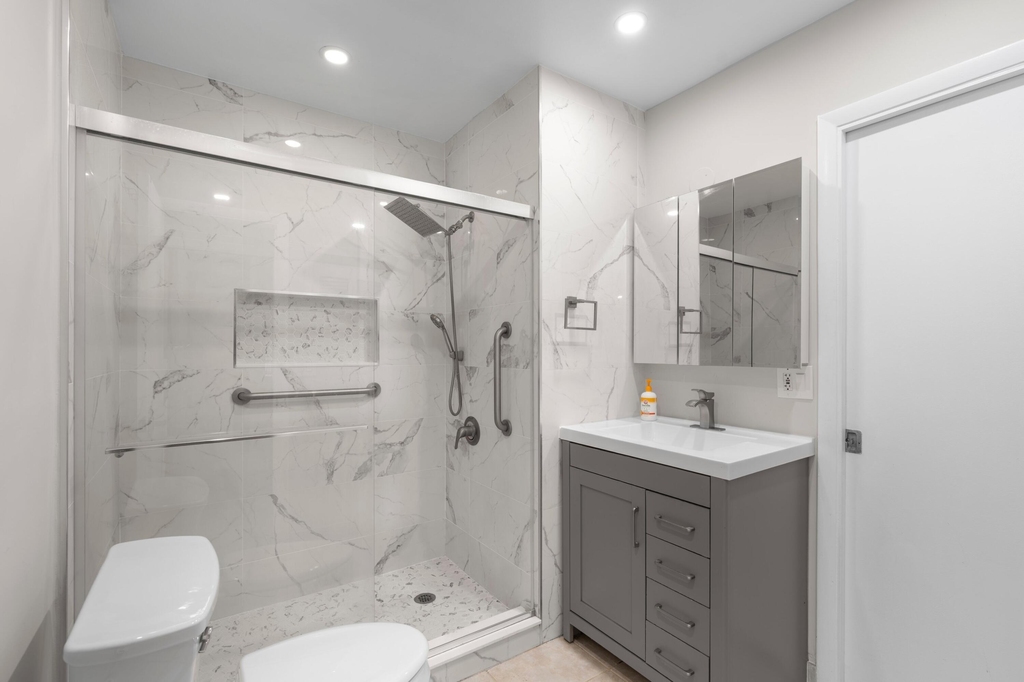 8757 Bella Vista Drive - Photo 9