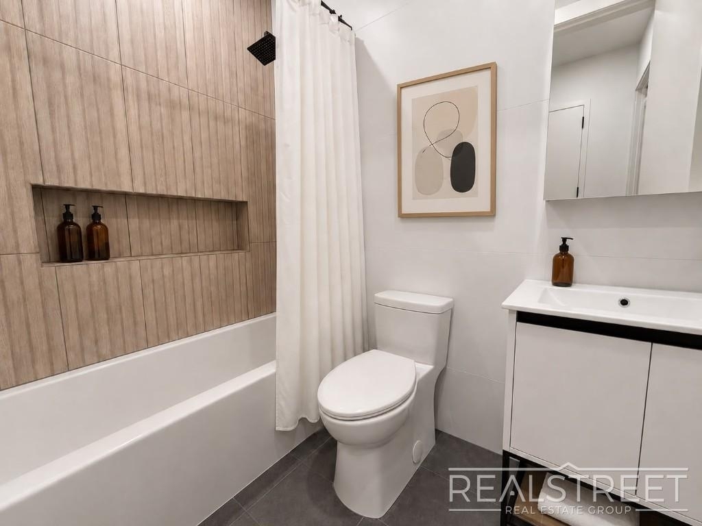 695 Dekalb Avenue - Photo 6