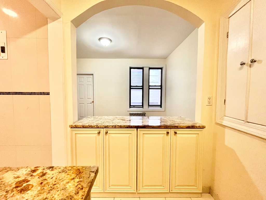 780 East 2nd Street - Photo 5