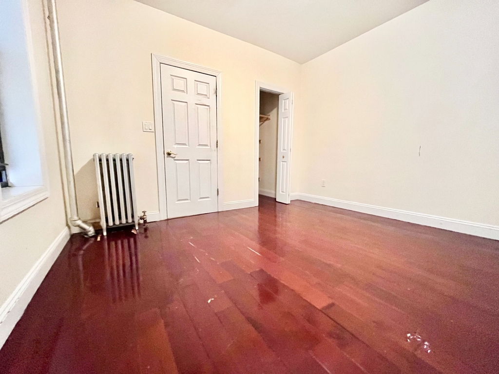 780 East 2nd Street - Photo 7