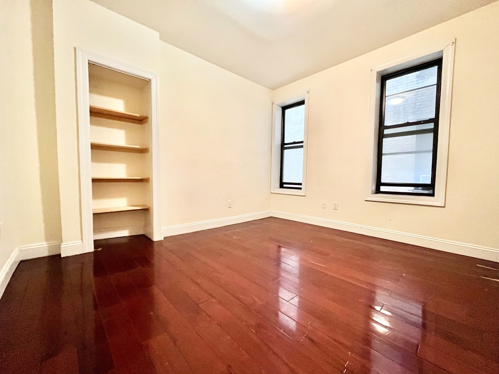 780 East 2nd Street - Photo 6